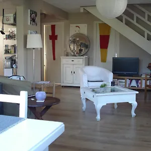 Maison Bord De Hébergement de vacances